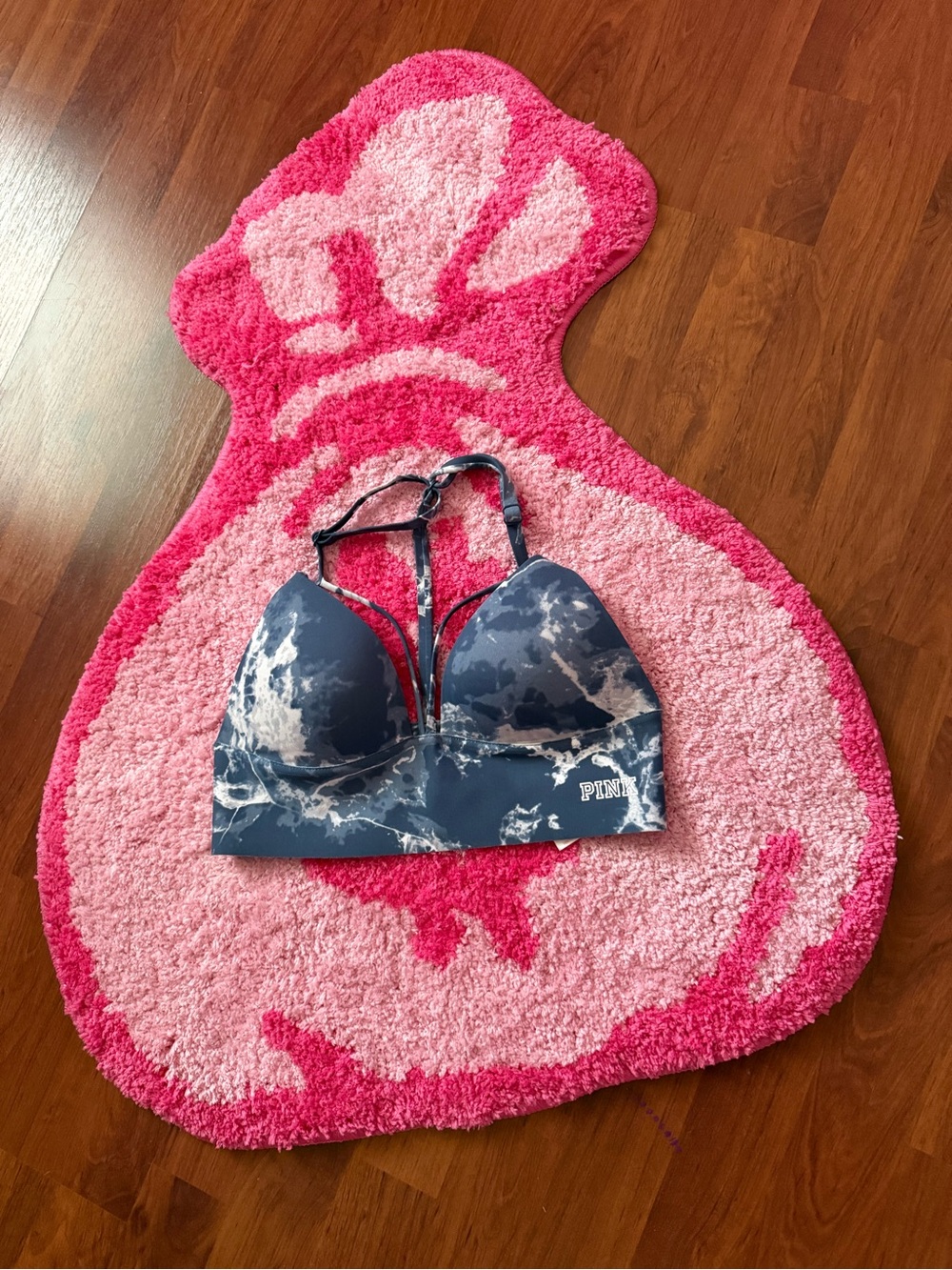 PINK Victoria's Secret Navy and White Marble-Print Strappy Sports Bra